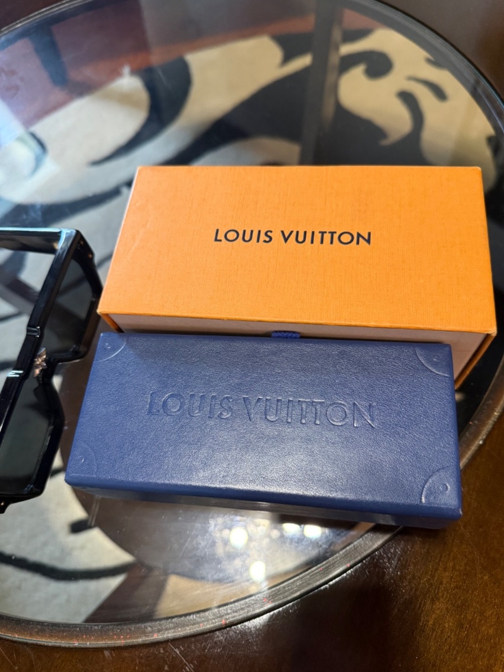 Louis Vuitton Cyclone Sunglasses - Picture 5 of 6